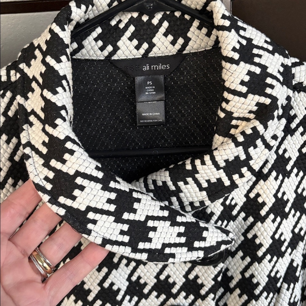 EUC Ali Miles Houndstooth A-Line Jacket Top Black White Petite Small - Picture 4 of 8